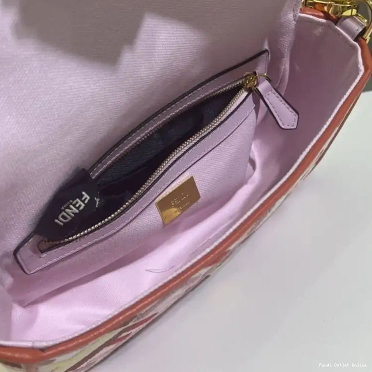 Cheap Motif Pink In Baguette Multi FF Canvas Medium Fendi Bag 0513